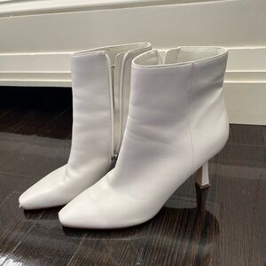 Marc fisher white booties with heel and point front